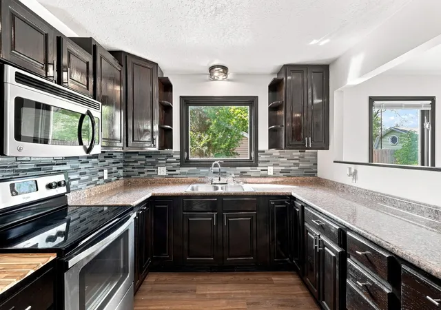 Photo 4 of Single family home for sale at 120 S Alvin St, Mesick, MI 49668 | MLS# 78080073120 | Listing updated on 2026-09-11