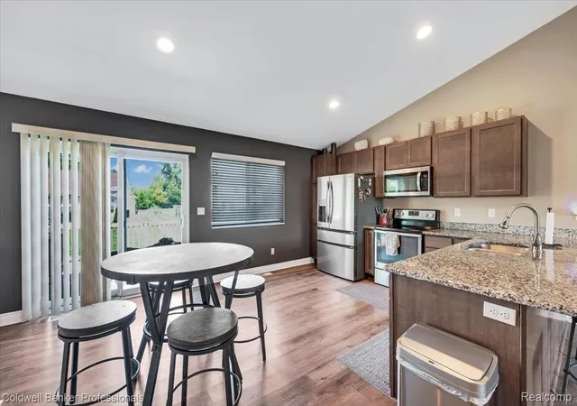 Photo 4 of Single family home for sale at 47 Old Carriage Ln, Lapeer, MI 48446 | MLS# 20261070511 | Listing updated on 2026-09-07