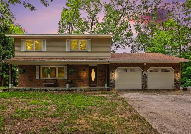 Photo 4 of Single family home for sale at 127 E Maple St, Fruitport, MI 49415 | MLS# 71026046552 | Listing updated on 2026-09-13