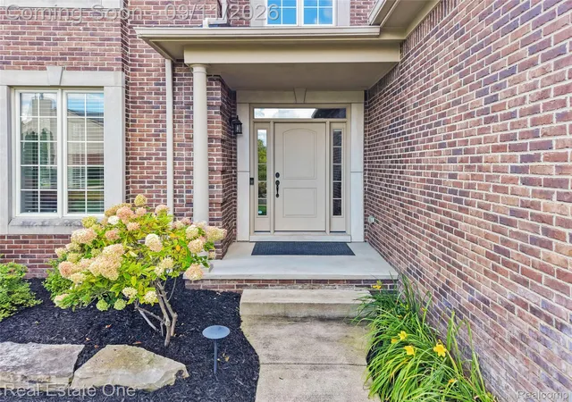 Photo 3 of Single family home for sale at 26690 Kentucky Ct, South Lyon, MI 48178 | MLS# 20261070512 | Listing updated on 2026-09-13