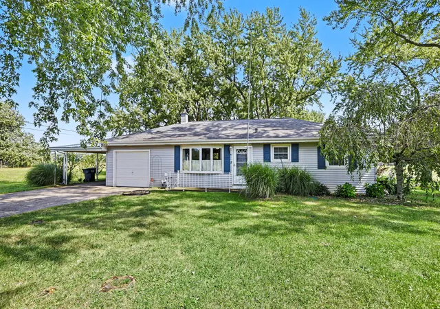 Photo 3 of Single family home for sale at 4787 Scottdale Rd, Saint Joseph, MI 49085 | MLS# 69026046554 | Listing updated on 2026-10-02