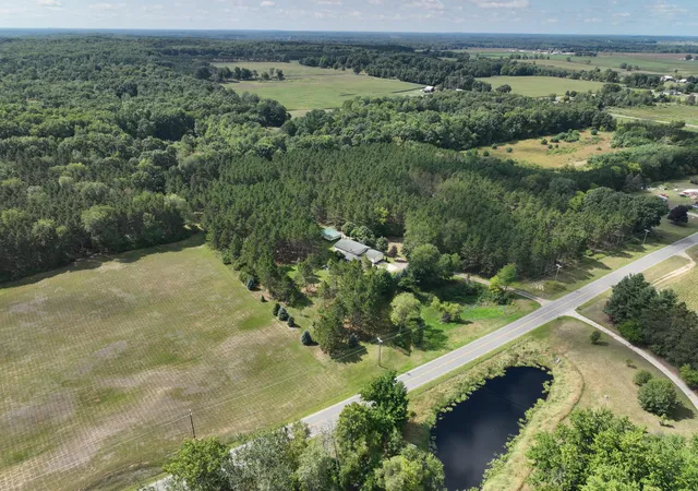 Photo 4 of Single family home for sale at 3685 Cypress Rd, Remus, MI 49340 | MLS# 72026046555 | Listing updated on 2026-09-04