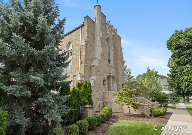 Photo 3 of Condo for sale at 253 Prospect Ave NE #103, Grand Rapids, MI 49503 | MLS# 65026046558 | Listing updated on 2026-09-10