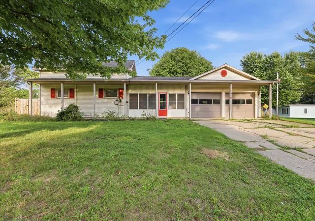 Photo 1 of Single family home for sale at 410 Blanchard St, Muir, MI 48860 | MLS# 65026046557 | Listing updated on 2026-10-09