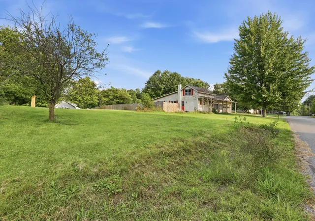 Photo 3 of Single family home for sale at 410 Blanchard St, Muir, MI 48860 | MLS# 65026046557 | Listing updated on 2026-10-09