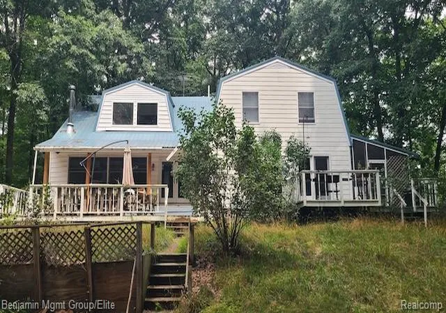 Photo 1 of Single family home for sale at 589 W Dexter Trl, Mason, MI 48854 | MLS# 20261070523 | Listing updated on 2026-09-11