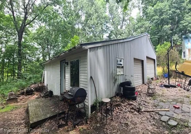 Photo 4 of Single family home for sale at 589 W Dexter Trl, Mason, MI 48854 | MLS# 20261070523 | Listing updated on 2026-09-11