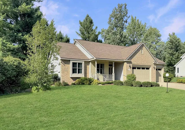Photo 3 of Single family home for sale at 618 White Pine Dr, Cadillac, MI 49601 | MLS# 78080073130 | Listing updated on 2026-09-18