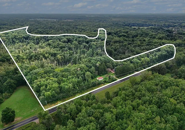 Photo 3 of Single family home for sale at 41341 County Rd 665, Paw Paw, MI 49079 | MLS# 66026046562 | Listing updated on 2026-09-07