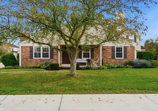 Photo 1 of Sale Pending at 15720 Cambridge Dr, Clinton Township, MI 48038 | MLS# 58050220550 | Listing updated on 2026-09-15