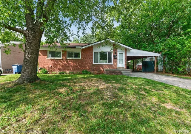 Photo 2 of Single family home for sale at 31600 Grandview Ave, Westland, MI 48186 | MLS# 20261070528 | Listing updated on 2026-09-18