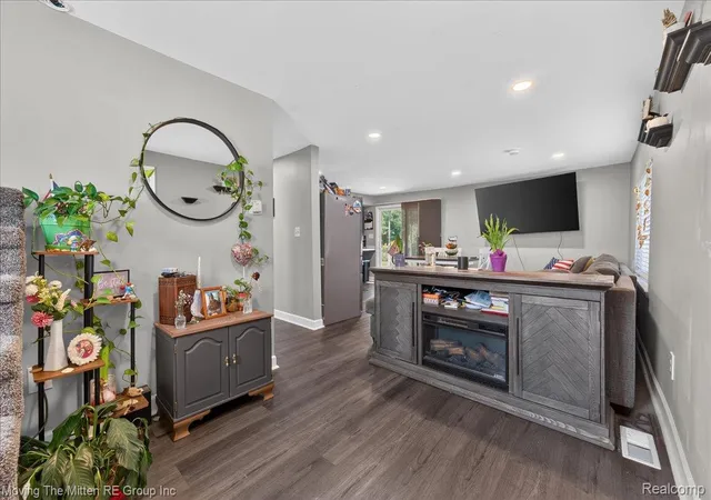 Photo 4 of Single family home for sale at 30103 Van Horn Rd, New Boston, MI 48164 | MLS# 20261070529 | Listing updated on 2026-09-04