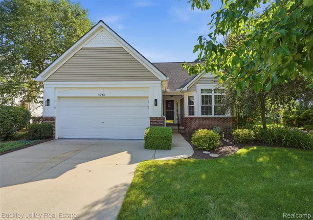 Photo 1 of Condo for sale at 4784 New Hvn Dr, Howell, MI 48843 | MLS# 20261070537 | Listing updated on 2026-09-09