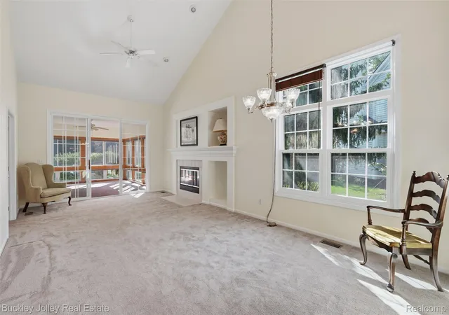 Listing Photo 5 - Condo for sale in building located at 4784 New Hvn Dr, Howell, MI 48843