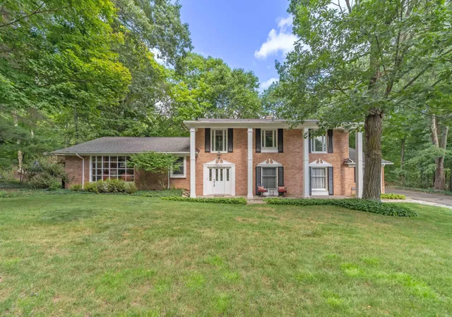 Photo 1 of Single family home for sale at 34150 Hunters Row, Farmington, MI 48331 | MLS# 81026046570 | Listing updated on 2026-09-02