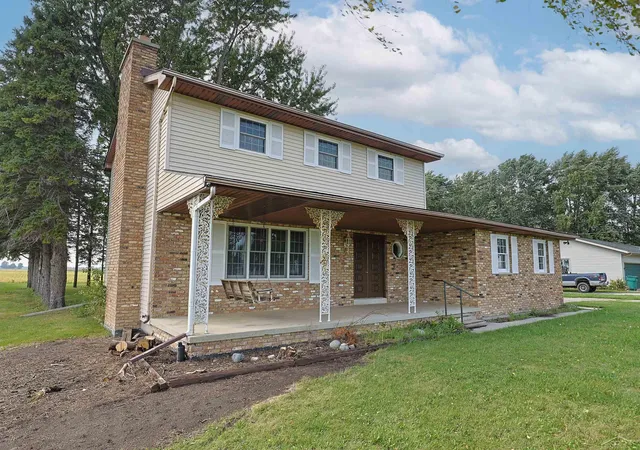 Photo 2 of Single family home for sale at 5188 S 7 Mile Rd, Bay City, MI 48706 | MLS# 61050220555 | Listing updated on 2026-09-18