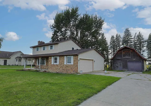 Photo 3 of Single family home for sale at 5188 S 7 Mile Rd, Bay City, MI 48706 | MLS# 61050220555 | Listing updated on 2026-10-05