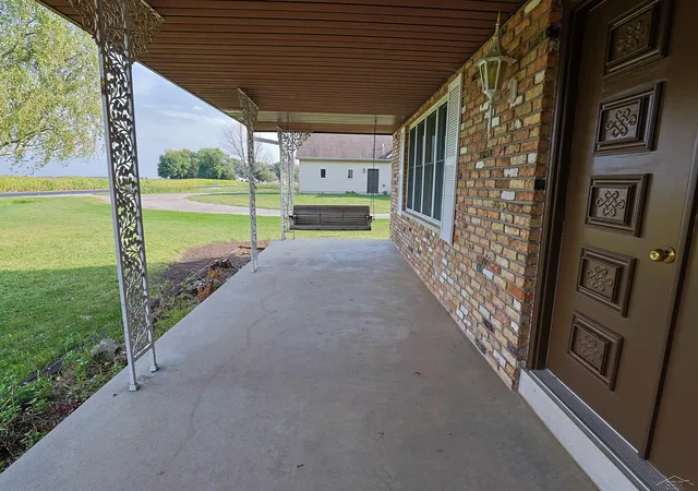 Photo 4 of Single family home for sale at 5188 S 7 Mile Rd, Bay City, MI 48706 | MLS# 61050220555 | Listing updated on 2026-10-05
