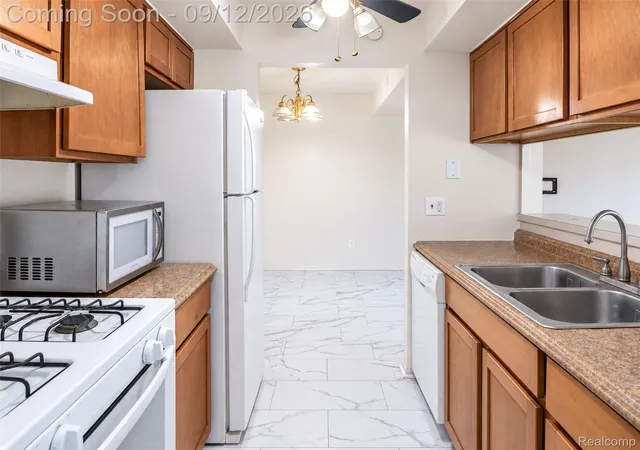 Photo 3 of Condo for sale at 6980 Harvard Ln #127, Canton, MI 48187 | MLS# 20261070545 | Listing updated on 2026-09-12