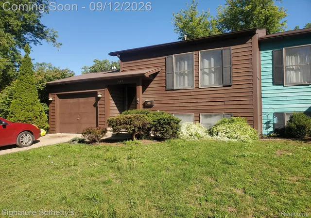 Photo 1 of Single family home for sale at 605 Amelia Ave S, Royal Oak, MI 48073 | MLS# 20261070553 | Listing updated on 2026-09-12