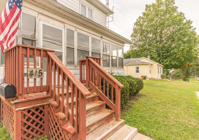 Photo 2 of Single family home for sale at 415 Garfield St, Chelsea, MI 48118 | MLS# 81026046581 | Listing updated on 2026-09-14