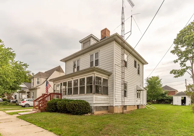 Photo 3 of Single family home for sale at 415 Garfield St, Chelsea, MI 48118 | MLS# 81026046581 | Listing updated on 2026-09-14