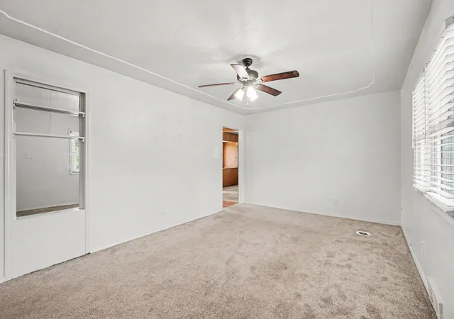 Photo 3 of Single family home for sale at 948 Belton Ave, Battle Creek, MI 49014 | MLS# 64026046584 | Listing updated on 2026-09-14