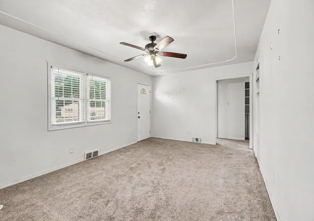 Photo 4 of Single family home for sale at 948 Belton Ave, Battle Creek, MI 49014 | MLS# 64026046584 | Listing updated on 2026-09-14