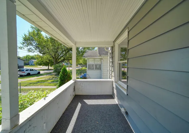 Photo 4 of Single family home for sale at 610 N State St, Jackson, MI 49202 | MLS# 55026046595 | Listing updated on 2026-09-08
