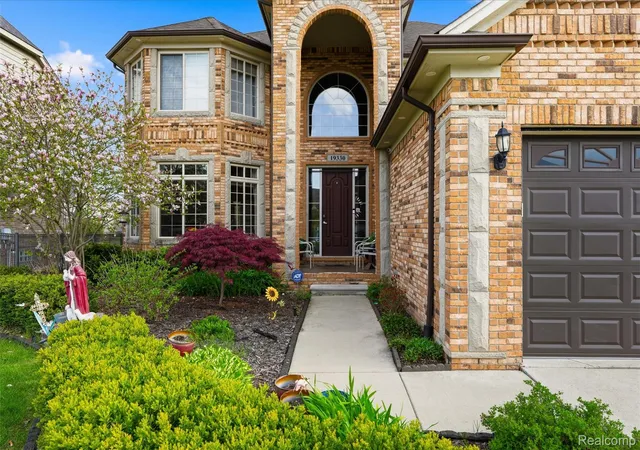 Photo 3 of Single family home for sale at 19330 Middle Branch Dr, Macomb, MI 48044 | MLS# 20261070563 | Listing updated on 2026-09-04