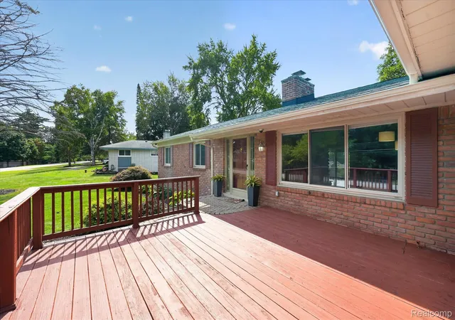 Photo 3 of Single family home for sale at 5517 Starwood Dr, Commerce Township, MI 48382 | MLS# 20261070565 | Listing updated on 2026-09-15