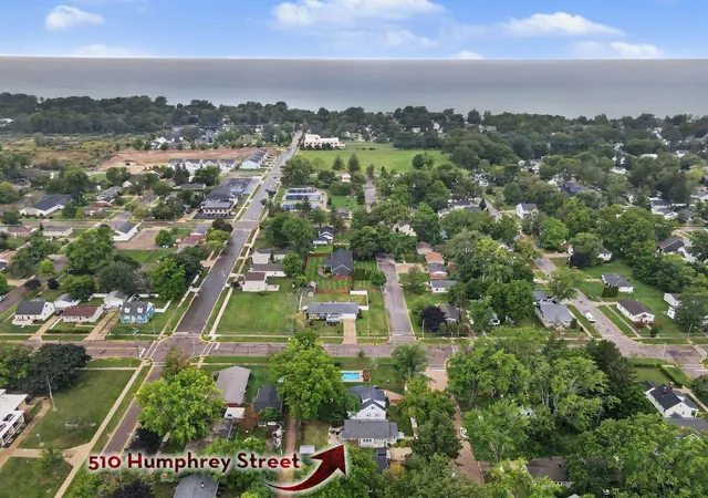 Photo 2 of Single family home for sale at 510 Humphrey St, South Haven, MI 49090 | MLS# 69026046601 | Listing updated on 2026-09-11