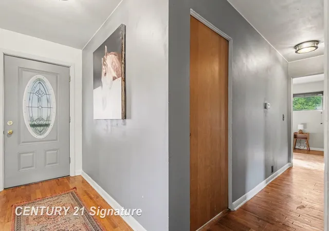 Photo 4 of Single family home for sale at 886 W Walnut St, Saint Charles, MI 48655 | MLS# 61050220569 | Listing updated on 2026-09-09