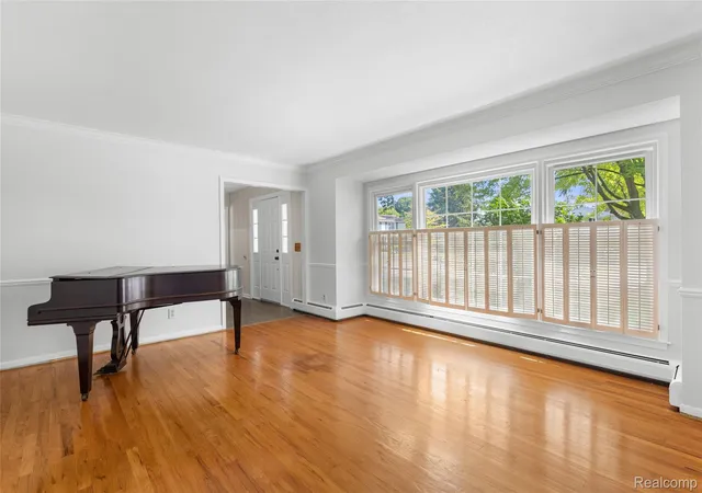 Photo 3 of Single family home for sale at 2632 Kopson Ct, Bloomfield Hills, MI 48304 | MLS# 20261070597 | Listing updated on 2026-09-03