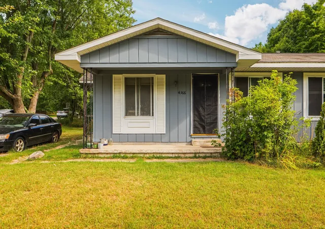 Photo 2 of Multi family home for sale at 4364 Wyatt Rd, Traverse City, MI 49684 | MLS# 78080073149 | Listing updated on 2026-09-06