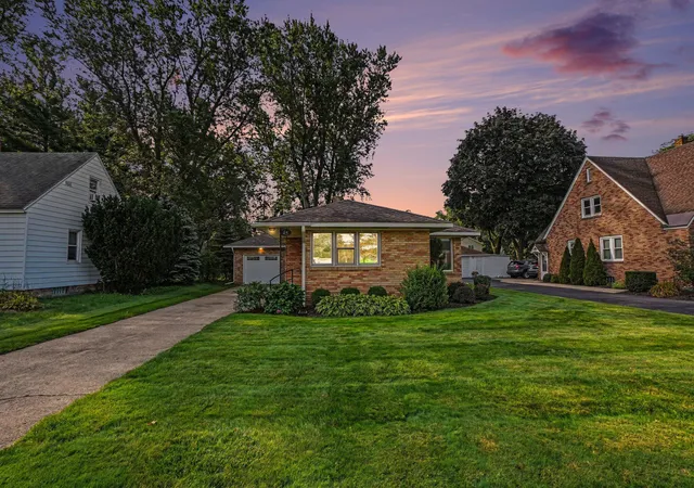 Photo 1 of Single family home for sale at 24 E 32nd Street, Holland, MI 49423 | MLS# 71026046614 | Listing updated on 2026-09-16