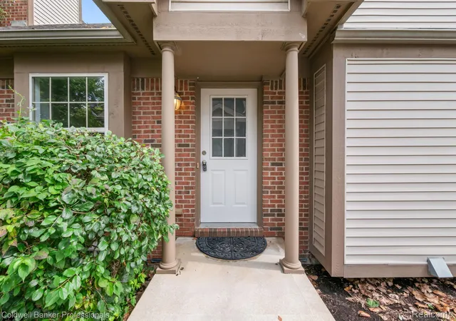 Photo 4 of Condo for sale at 42756 Gateway Dr #15, Plymouth, MI 48170 | MLS# 20261070612 | Listing updated on 2026-09-08