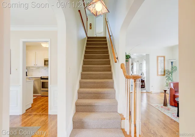 Photo 2 of Single family home for sale at 4190 Arlington Dr, Royal Oak, MI 48073 | MLS# 20261070626 | Listing updated on 2026-09-14