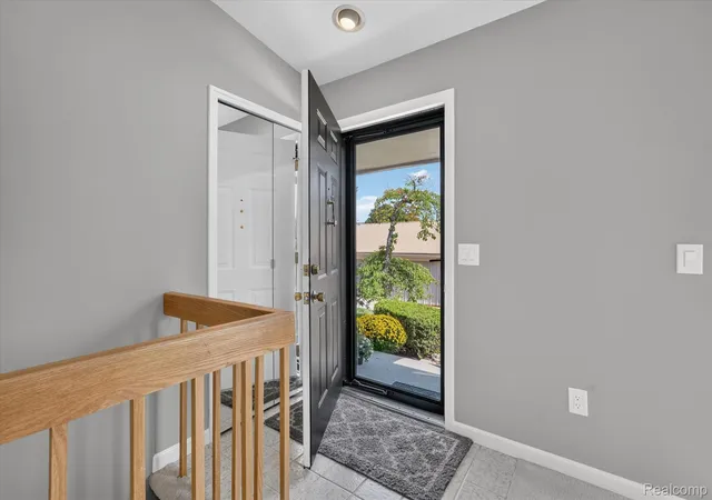 Photo 4 of Condo for sale at 22076 Edgewater, Novi, MI 48375 | MLS# 20261070633 | Listing updated on 2026-10-10
