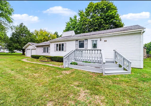 Photo 3 of Single family home for sale at 323 Evergreen St, Sheridan, MI 48884 | MLS# 65026046628 | Listing updated on 2026-09-16