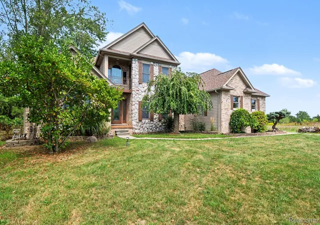 Photo 3 of Single family home for sale at 27800 Van Horn Rd, New Boston, MI 48164 | MLS# 20261070638 | Listing updated on 2026-09-13