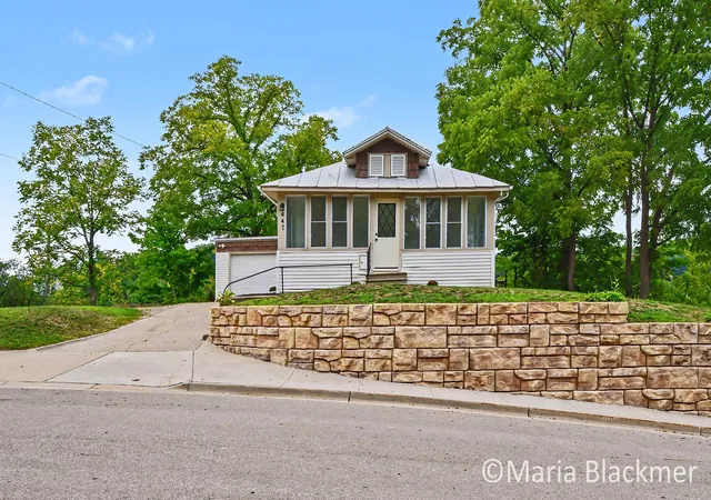 Photo 2 of Single family home for sale at 447 Baldie St, Ionia, MI 48846 | MLS# 65026046632 | Listing updated on 2026-09-02