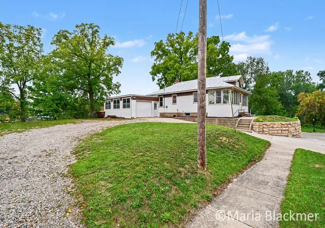 Photo 3 of Single family home for sale at 447 Baldie St, Ionia, MI 48846 | MLS# 65026046632 | Listing updated on 2026-09-02