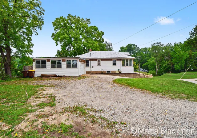 Photo 4 of Single family home for sale at 447 Baldie St, Ionia, MI 48846 | MLS# 65026046632 | Listing updated on 2026-09-02