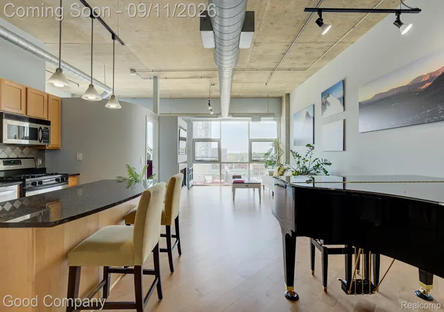 Photo 3 of Condo for sale at 100 W 5th Street #804, Royal Oak, MI 48067 | MLS# 20261070647 | Listing updated on 2026-09-15