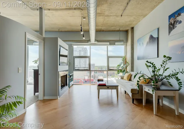 Photo 4 of Condo for sale at 100 W 5th Street #804, Royal Oak, MI 48067 | MLS# 20261070647 | Listing updated on 2026-09-15