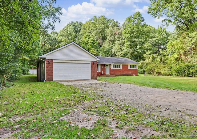 Photo 3 of Single family home for sale at 45223 Wear Rd, Belleville, MI 48111 | MLS# 20261070651 | Listing updated on 2026-09-11