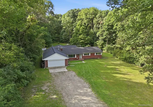 Photo 3 of Single family home for sale at 45223 Wear Rd, Belleville, MI 48111 | MLS# 20261070651 | Listing updated on 2026-09-11