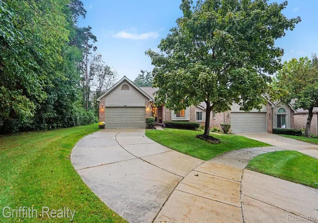 Photo 3 of Condo for sale at 204 Texknoll Ct, Brighton, MI 48116 | MLS# 20261070655 | Listing updated on 2026-09-11