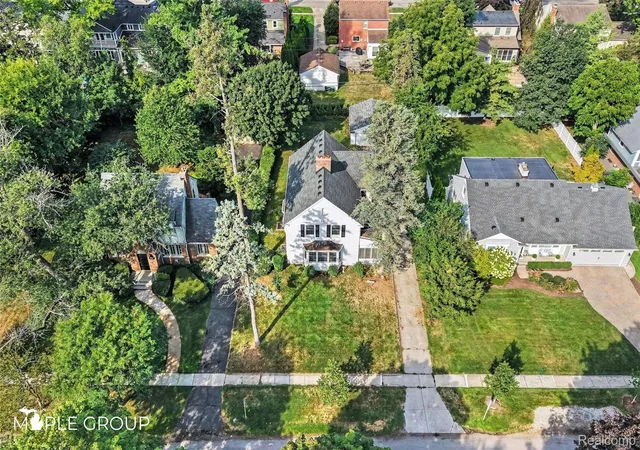 Photo 1 of Single family home for sale at 208 Larchlea Dr, Birmingham, MI 48009 | MLS# 20261070660 | Listing updated on 2026-09-11